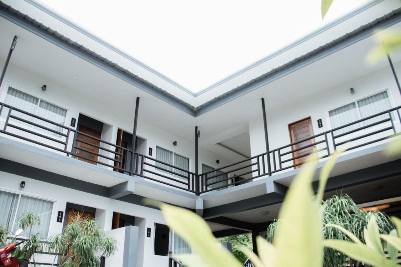 Nangkam Boutique Donsak Hotel Ban Pheng Krong ห้อง รูปภาพ