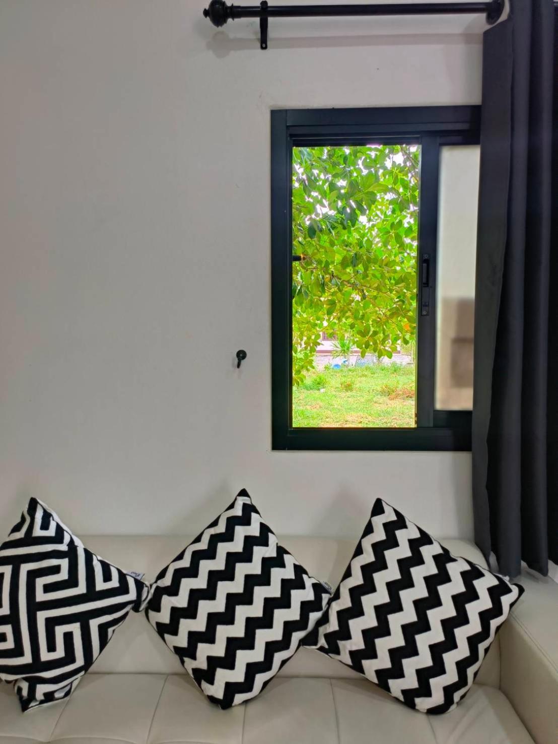 Nangkam Boutique Donsak Hotel Ban Pheng Krong ภายนอก รูปภาพ